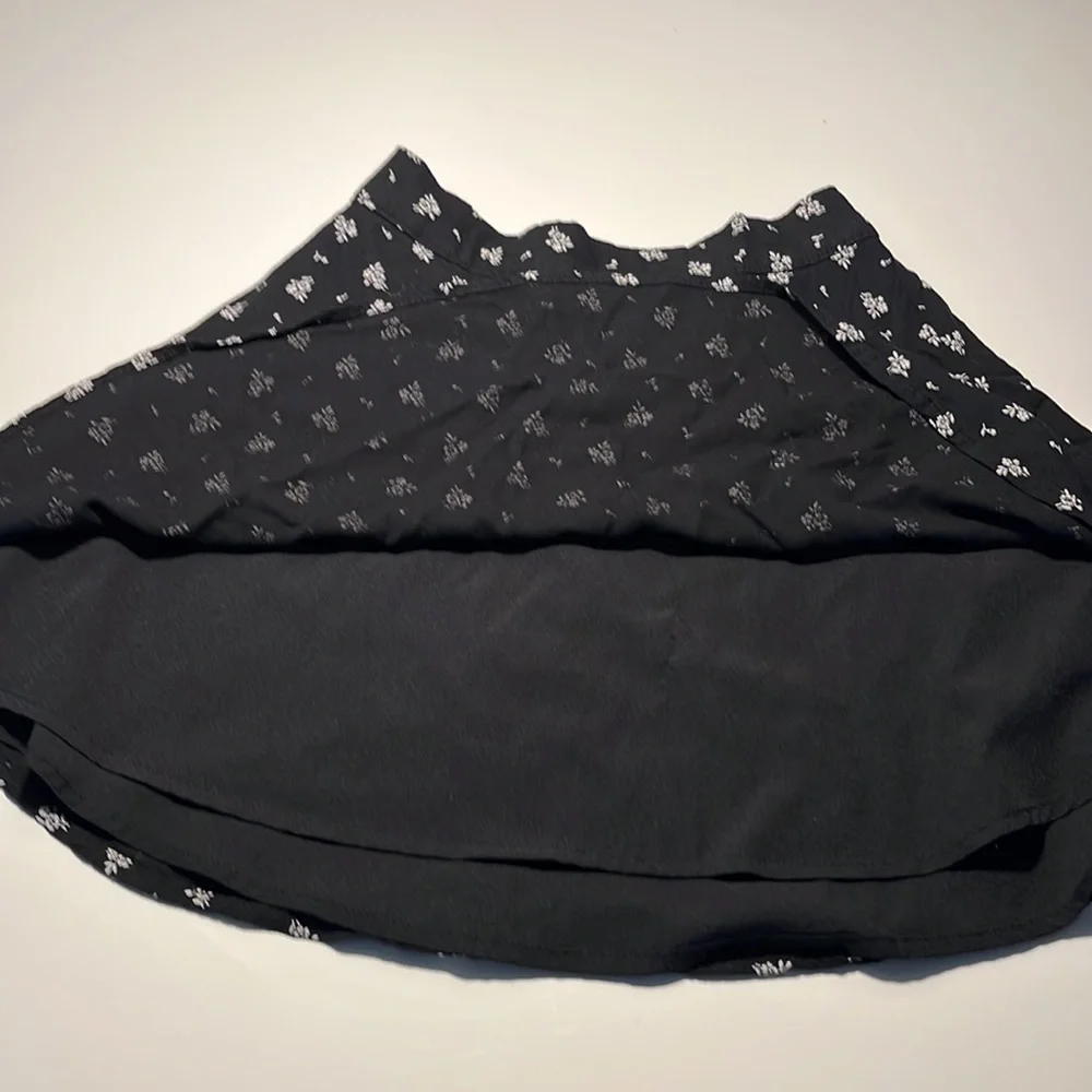Abercrombie kids floral mini skirt